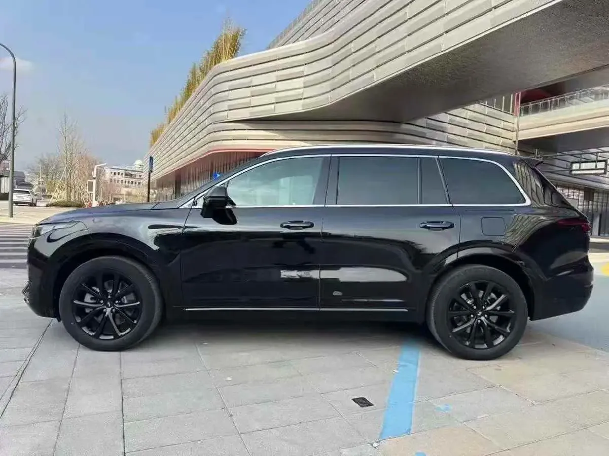 2021 Li ONE Range Extended 131HP REEV 40.5KWH,autocango,china used car exporter,china ev exporter,chinese used car exporter,chinese used ev exporter