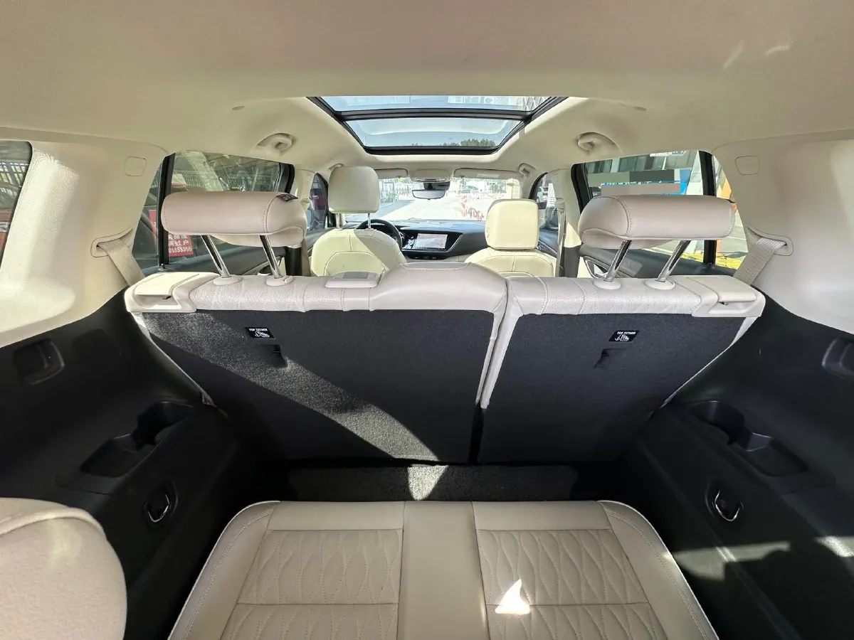 2021 Buick EnvisionPlus 2.0T 237HP L4 9AT,autocango,china used car exporter,china ev exporter,chinese used car exporter,chinese used ev exporter