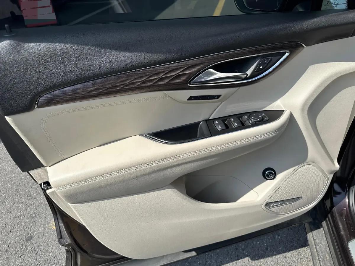 2021 Buick EnvisionPlus 2.0T 237HP L4 9AT,autocango,china used car exporter,china ev exporter,chinese used car exporter,chinese used ev exporter