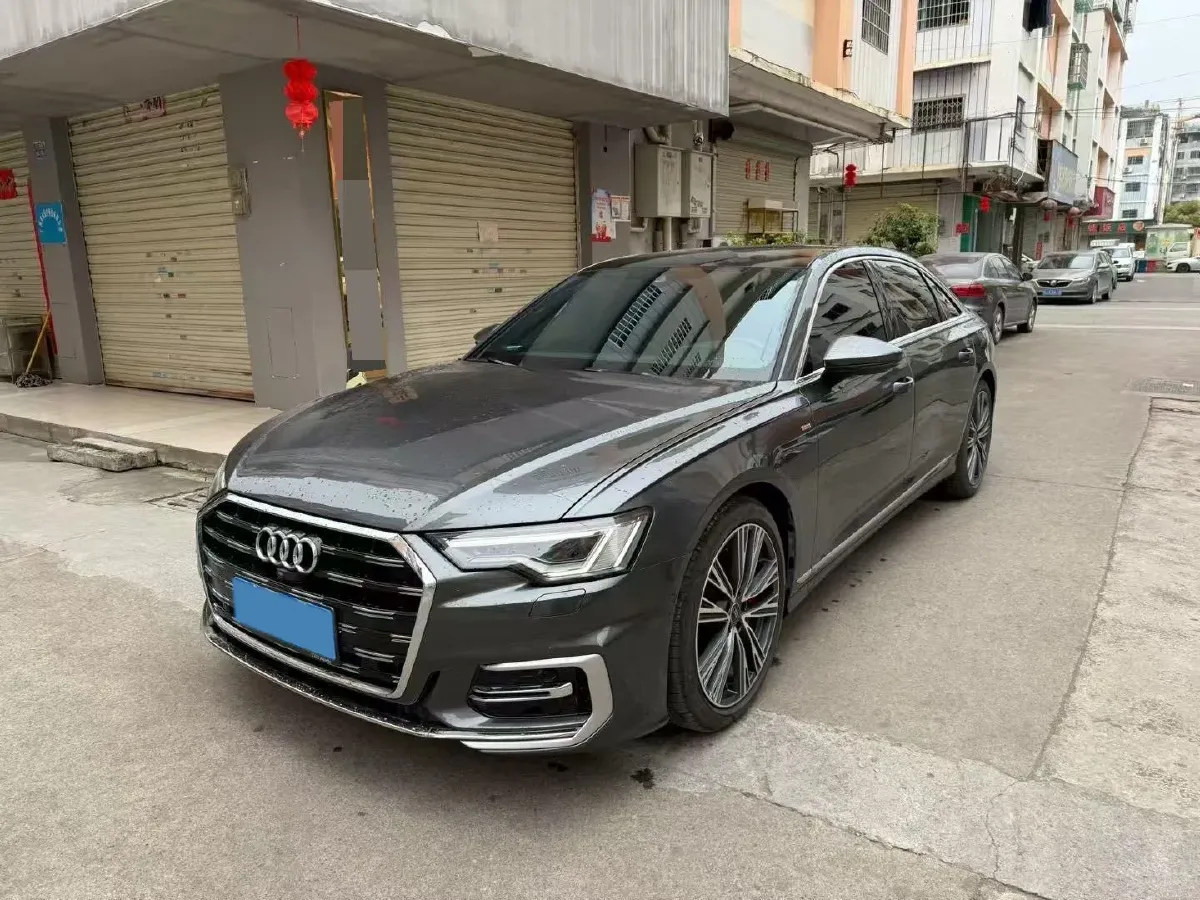 2023 Audi A6L 2.0T 245HP L4 7DCT,autocango,china used car exporter,china ev exporter,chinese used car exporter,chinese used ev exporter