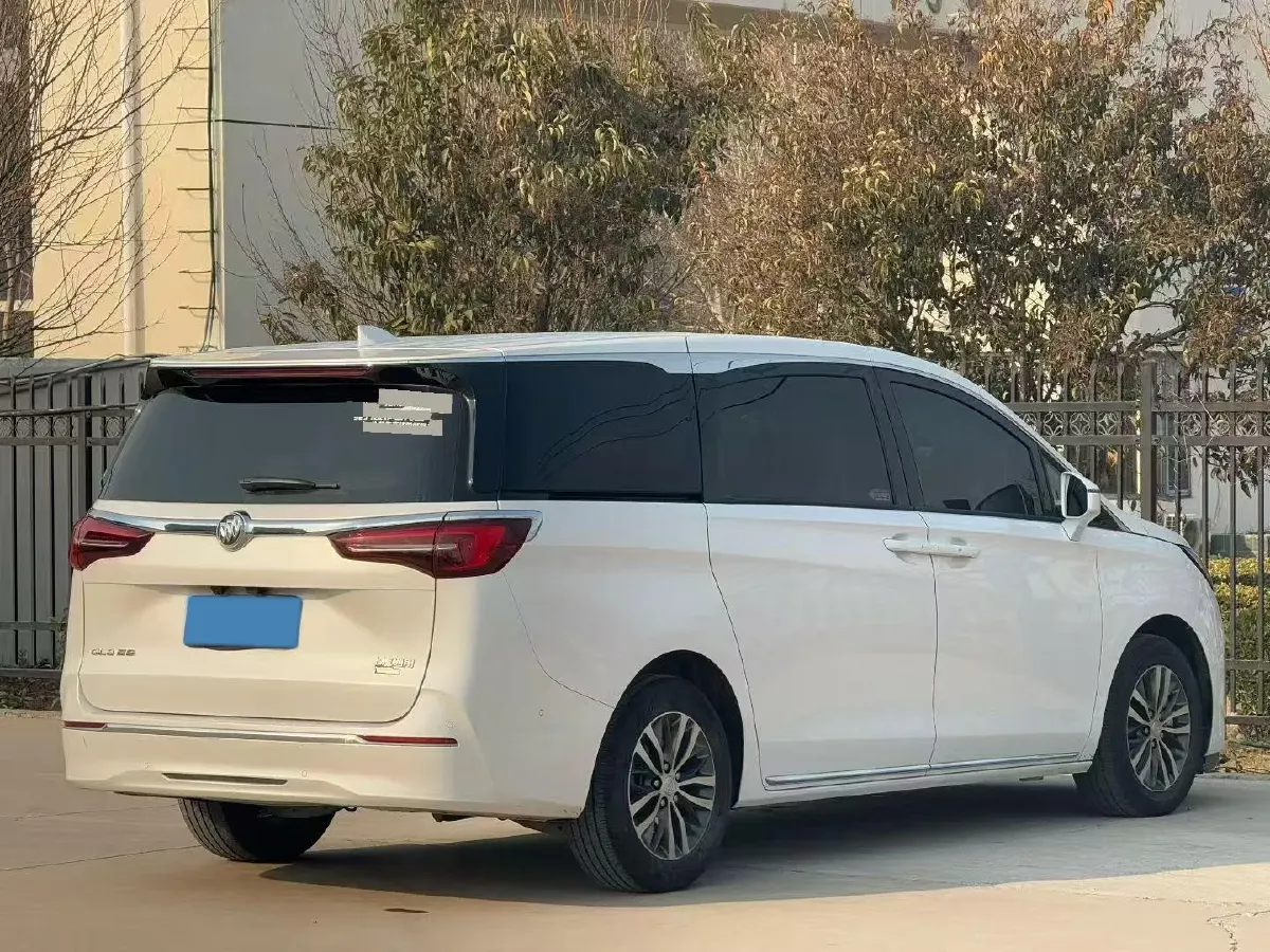 2023 Buick GL8 2.0T 237HP L4 9AT,autocango,china used car exporter,china ev exporter,chinese used car exporter,chinese used ev exporter