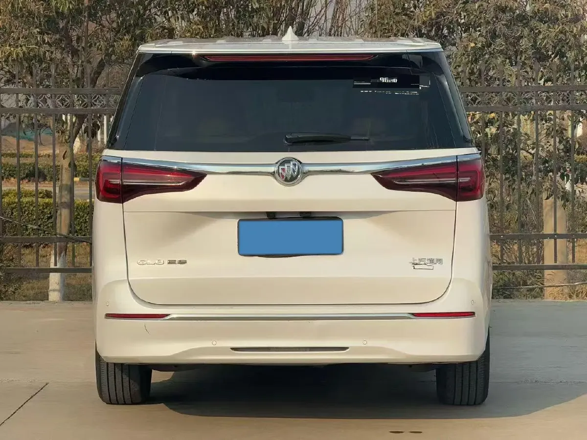 2023 Buick GL8 2.0T 237HP L4 9AT,autocango,china used car exporter,china ev exporter,chinese used car exporter,chinese used ev exporter