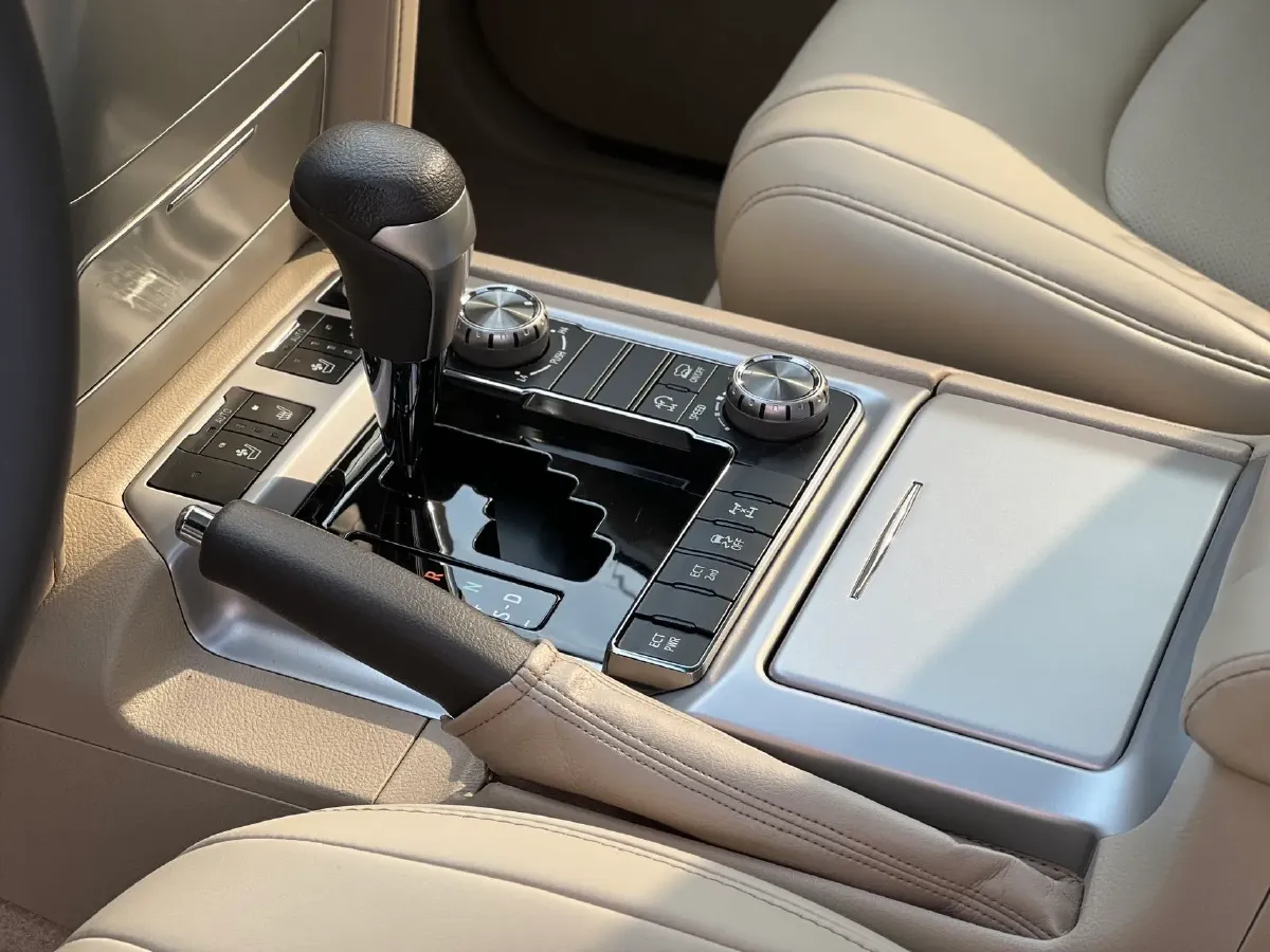 2019 Chevrolet Trax 1.0T 125HP L3 6AT,autocango,china used car exporter,china ev exporter,chinese used car exporter,chinese used ev exporter