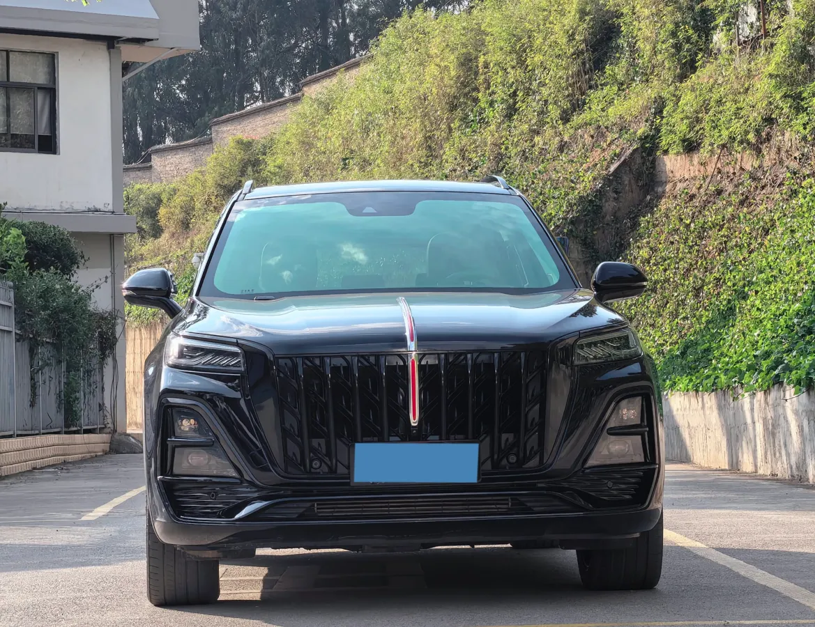 2025 HongQi HS5 2.0T 252HP L4 8AT,autocango,china used car exporter,china ev exporter,chinese used car exporter,chinese used ev exporter