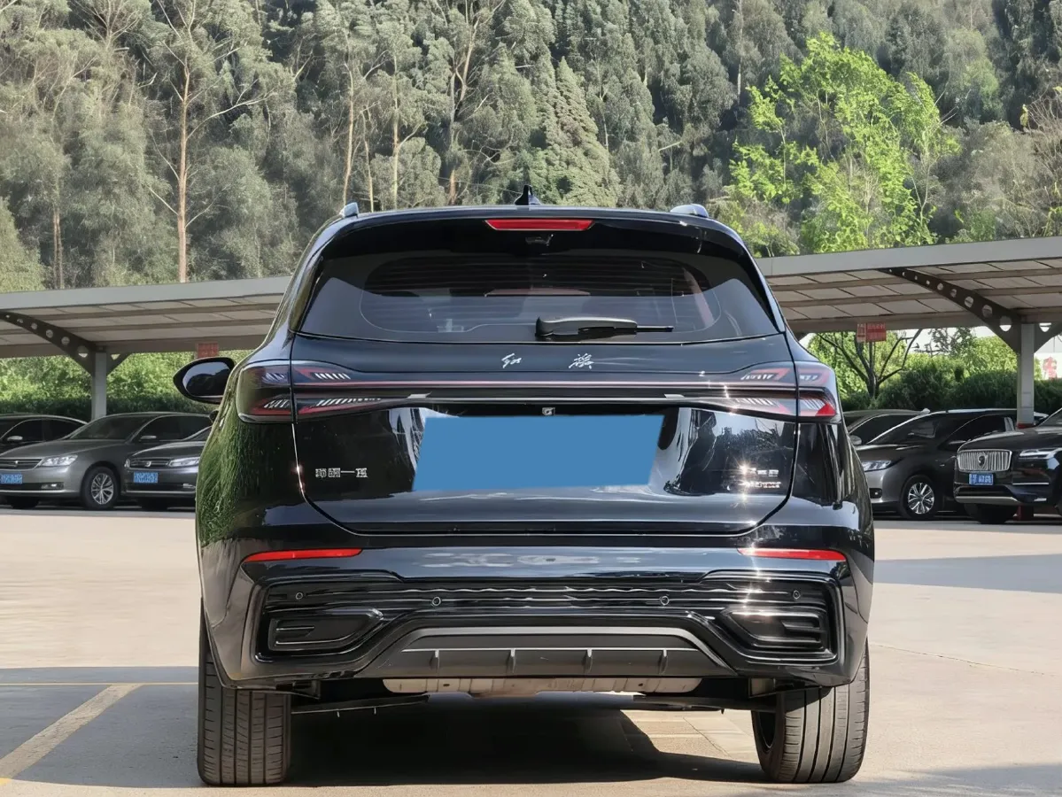 2025 HongQi HS5 2.0T 252HP L4 8AT,autocango,china used car exporter,china ev exporter,chinese used car exporter,chinese used ev exporter