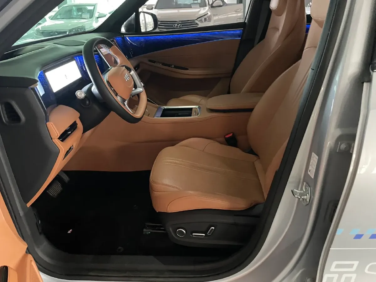 2025 Geely Galaxy L7 1.5L 112HP L4 1DHT PHEV 18.4KWH,autocango,china used car exporter,china ev exporter,chinese used car exporter,chinese used ev exporter