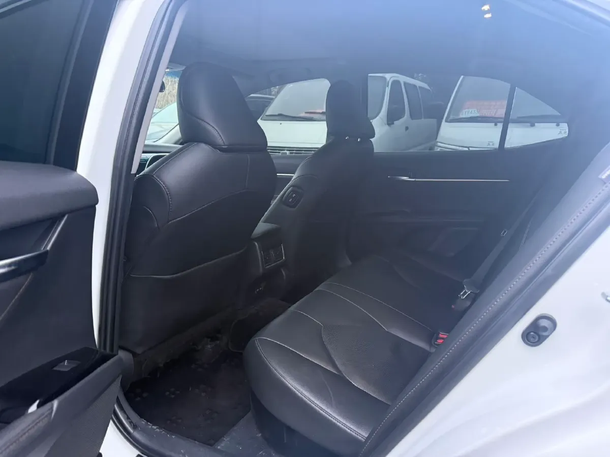 2023 Toyota Camry 2.5L 178HP L4 E-CVT Hybrid,autocango,china used car exporter,china ev exporter,chinese used car exporter,chinese used ev exporter