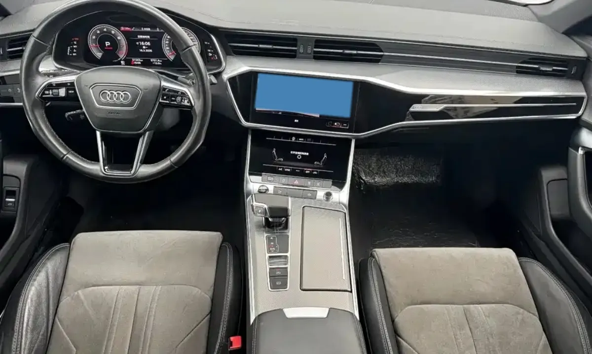 2024 Audi A6L 2.0T 245HP L4 7DCT,autocango,china used car exporter,china ev exporter,chinese used car exporter,chinese used ev exporter