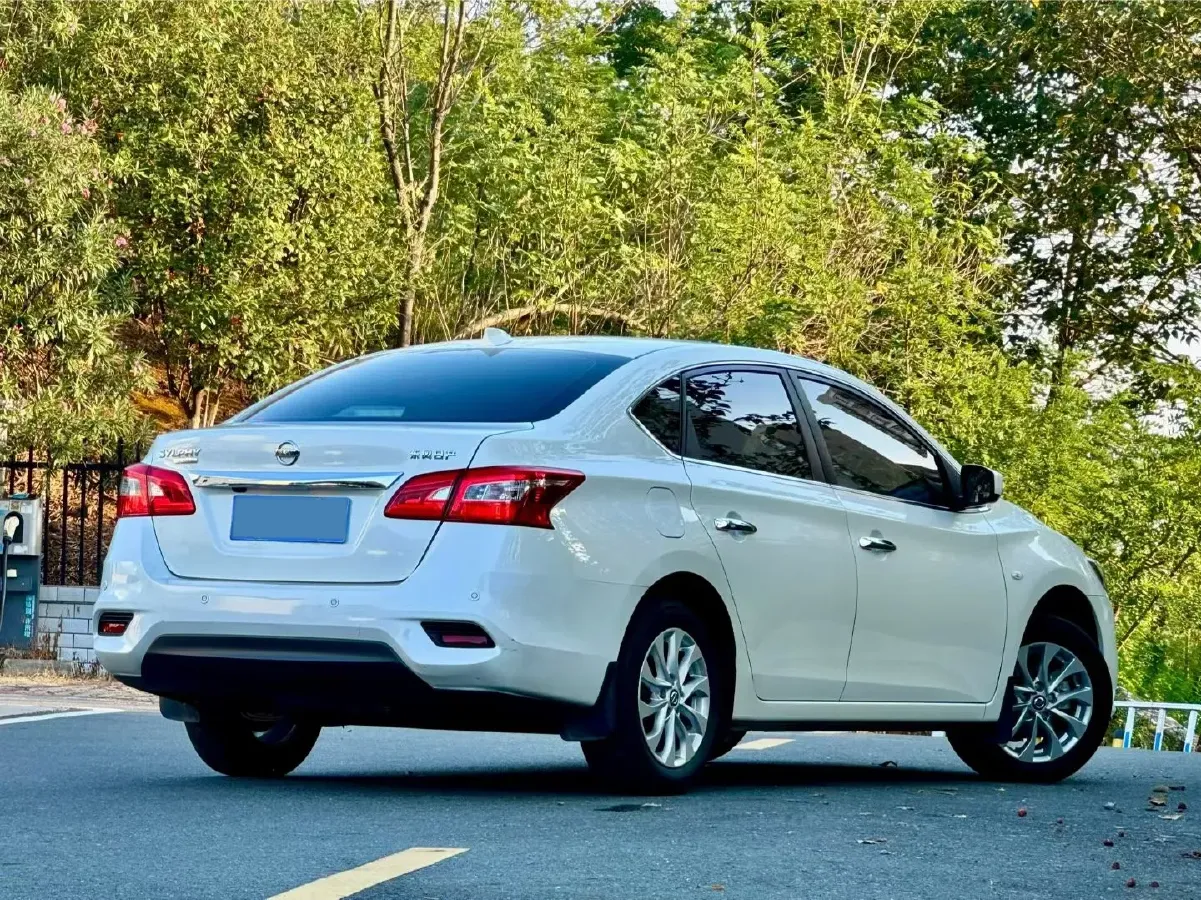 2021 Nissan Sylphy 1.6L 122HP L4 CVT,autocango,china used car exporter,china ev exporter,chinese used car exporter,chinese used ev exporter