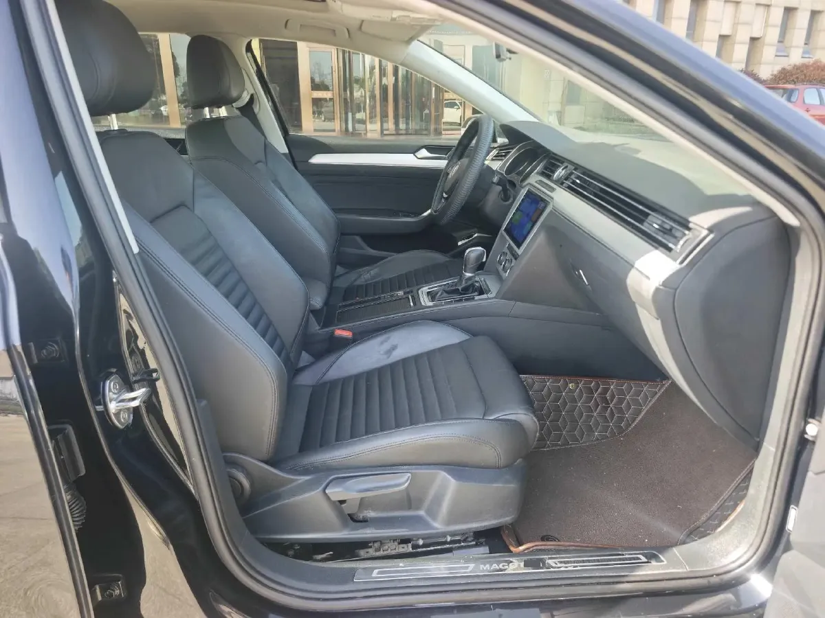 2018 Volkswagen Magotan 1.4T 150HP L4 7DCT,autocango,china used car exporter,china ev exporter,chinese used car exporter,chinese used ev exporter