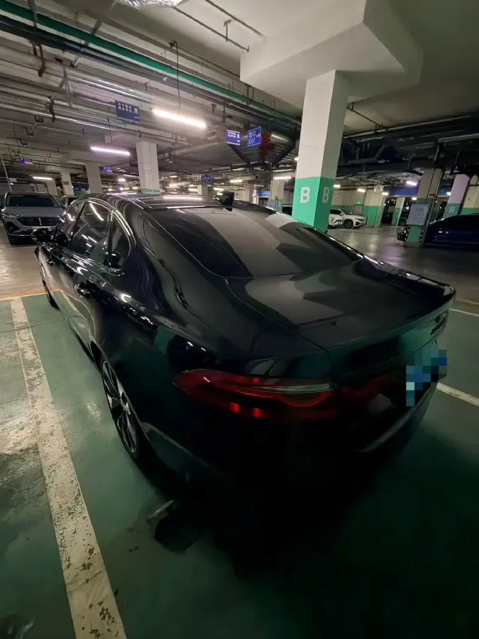 2021 Jaguar XFL 2.0T 300HP L4 8AT,autocango,china used car exporter,china ev exporter,chinese used car exporter,chinese used ev exporter