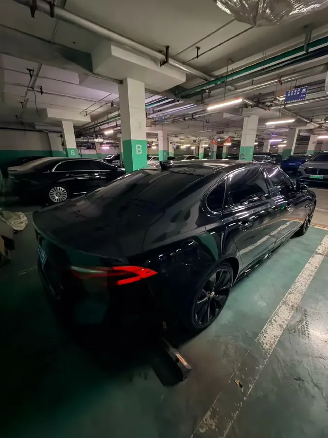 2021 Jaguar XFL 2.0T 300HP L4 8AT,autocango,china used car exporter,china ev exporter,chinese used car exporter,chinese used ev exporter