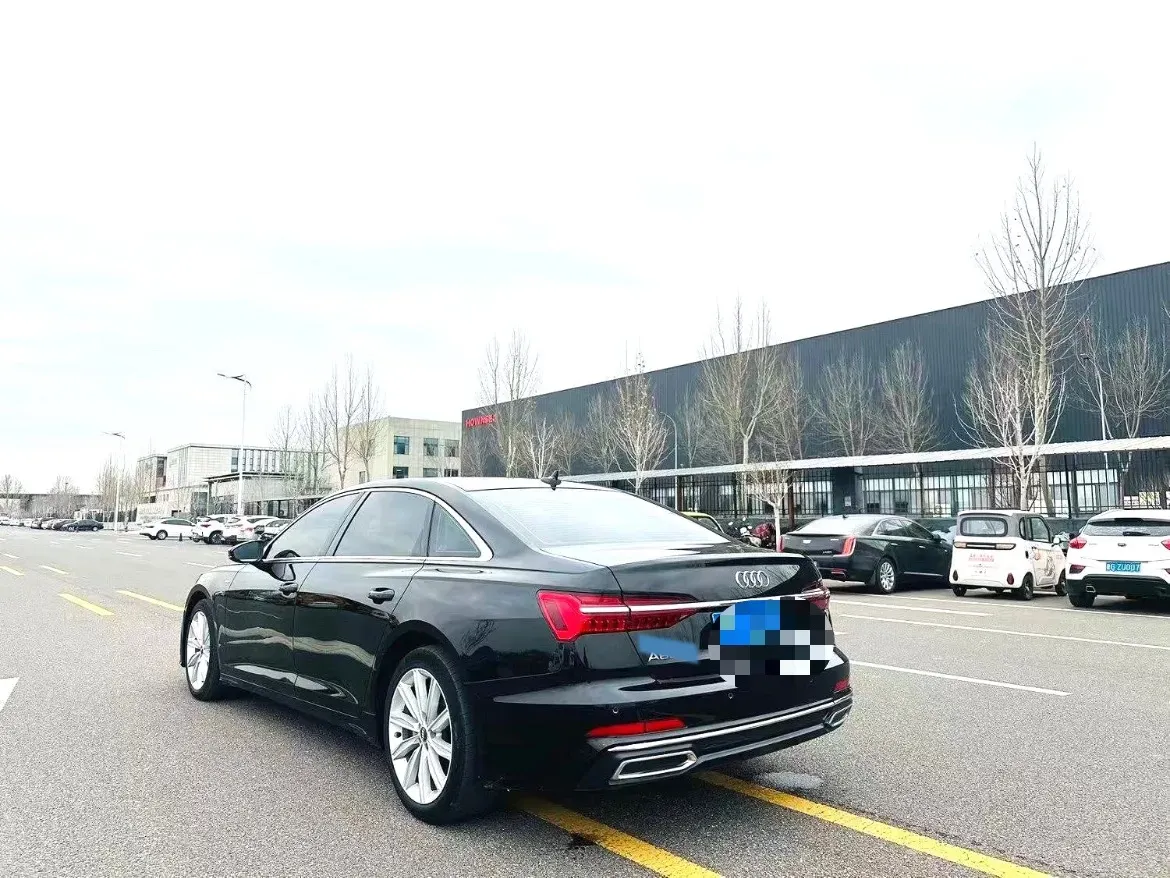 2020 Audi A6L 2.0T 224HP L4 7DCT,autocango,china used car exporter,china ev exporter,chinese used car exporter,chinese used ev exporter