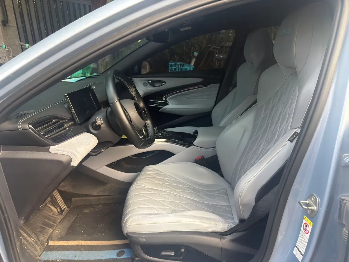 2022 MAXUS DaJia 5 BEV 70KWH,autocango,china used car exporter,china ev exporter,chinese used car exporter,chinese used ev exporter