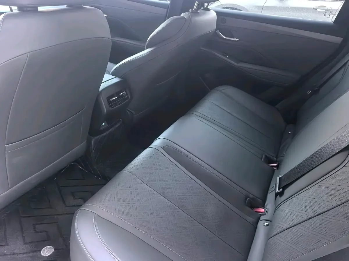 2025 BYD Qin Plus 1.5L 101HP L4 E-CVT PHEV 7.68KWH,autocango,china used car exporter,china ev exporter,chinese used car exporter,chinese used ev exporter