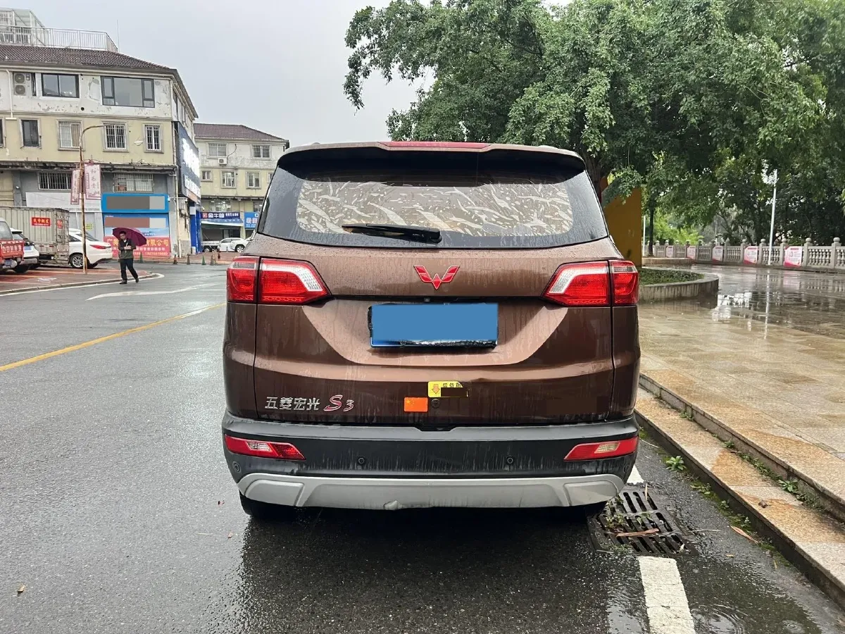 2018 WuLing HongGuang S3 1.5L 112HP L4 6MT,autocango,china used car exporter,china ev exporter,chinese used car exporter,chinese used ev exporter