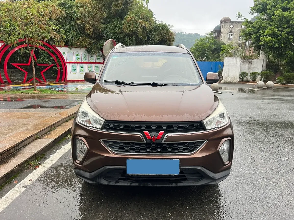 2018 WuLing HongGuang S3 1.5L 112HP L4 6MT,autocango,china used car exporter,china ev exporter,chinese used car exporter,chinese used ev exporter