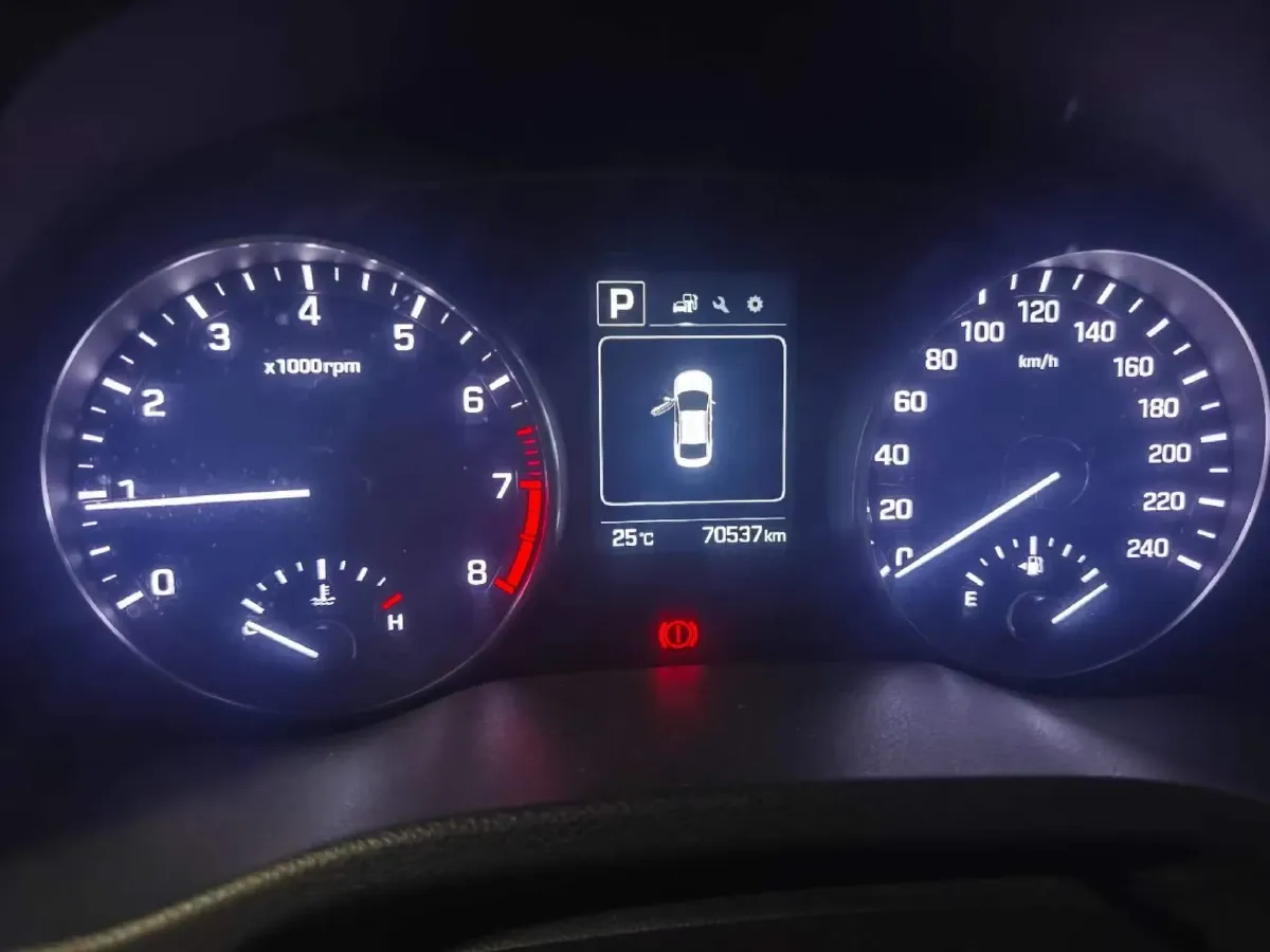 2016 Hyundai Elantra 1.6L 130HP L4 6AT,autocango,china used car exporter,china ev exporter,chinese used car exporter,chinese used ev exporter