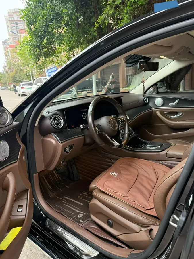 2022 Mercedes-Benz E Class 2.0T 197HP L4 9AT,autocango,china used car exporter,china ev exporter,chinese used car exporter,chinese used ev exporter