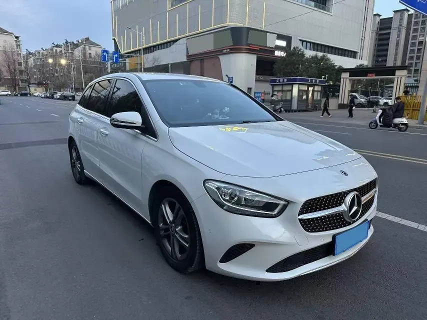 2020 Mercedes-Benz B Class 1.3T 136HP L4 7DCT,autocango,china used car exporter,china ev exporter,chinese used car exporter,chinese used ev exporter