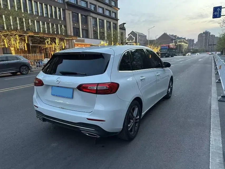 2020 Mercedes-Benz B Class 1.3T 136HP L4 7DCT,autocango,china used car exporter,china ev exporter,chinese used car exporter,chinese used ev exporter