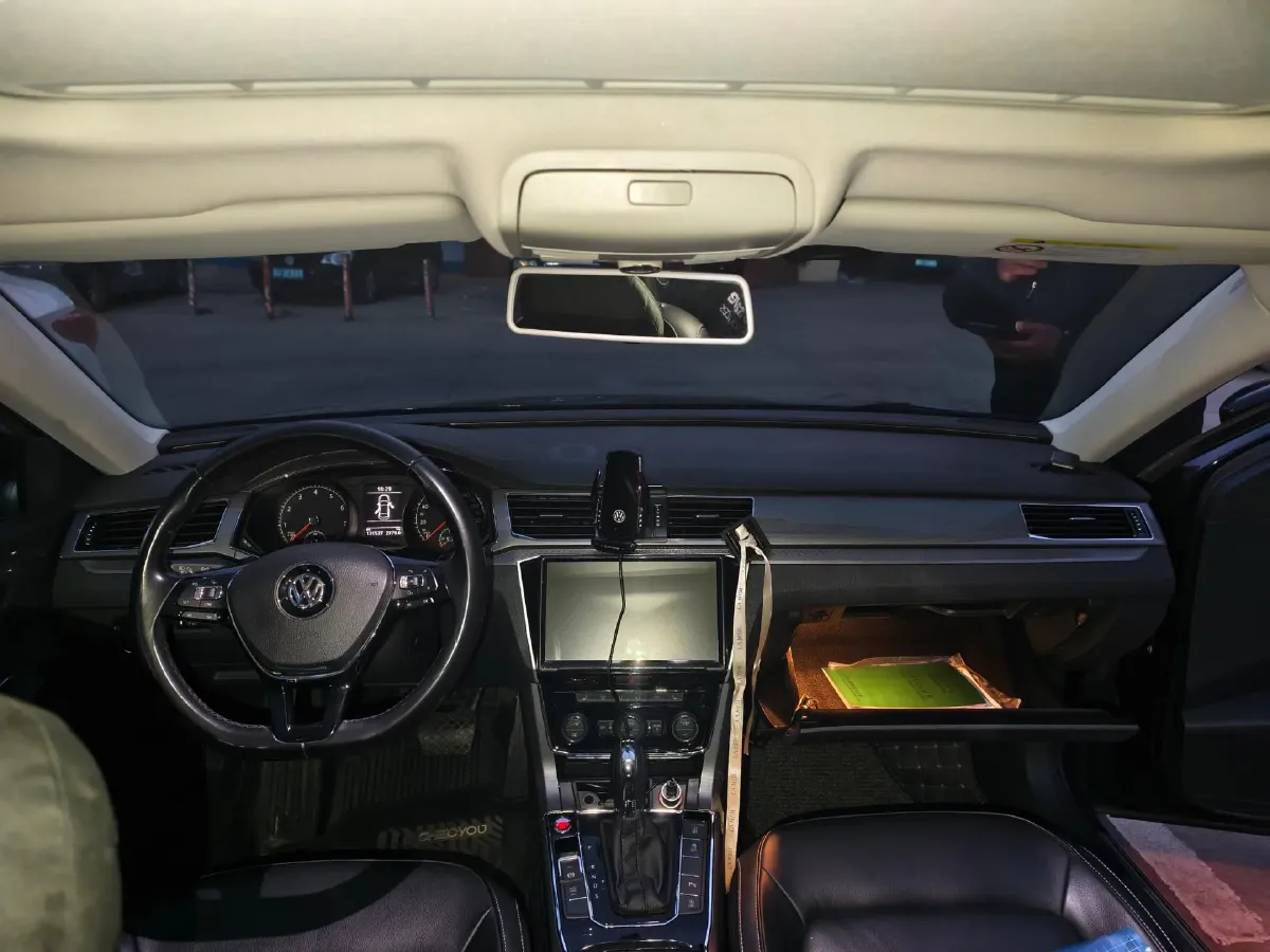 2017 Volkswagen Passat 1.8T 180HP L4 7DCT,autocango,china used car exporter,china ev exporter,chinese used car exporter,chinese used ev exporter