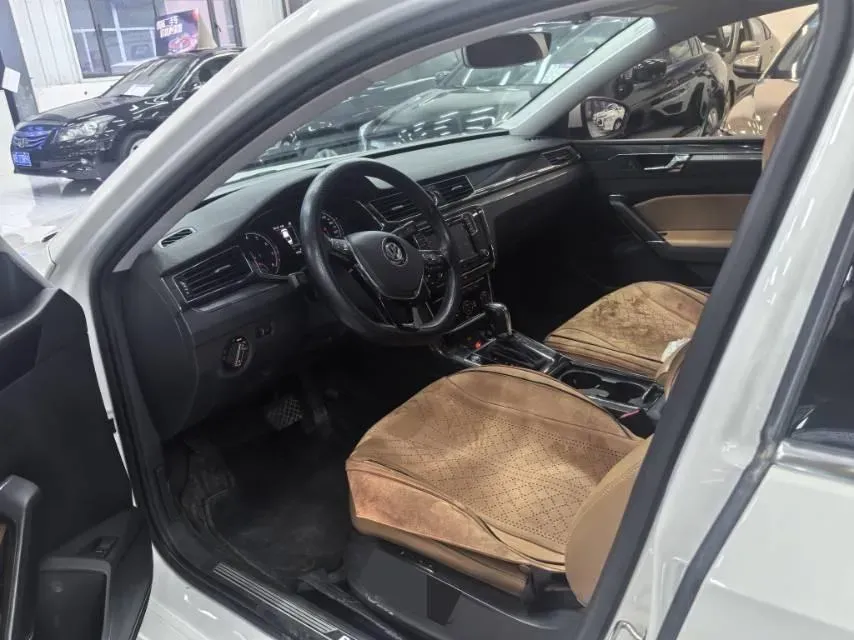 2017 Volkswagen Passat 1.8T 180HP L4 7DCT,autocango,china used car exporter,china ev exporter,chinese used car exporter,chinese used ev exporter