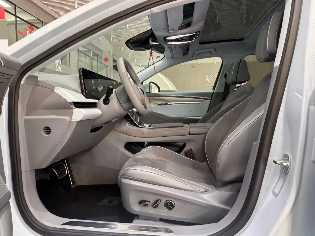 2023 Voyah ZhuiGuang BEV 82.11KWH,autocango,china used car exporter,china ev exporter,chinese used car exporter,chinese used ev exporter