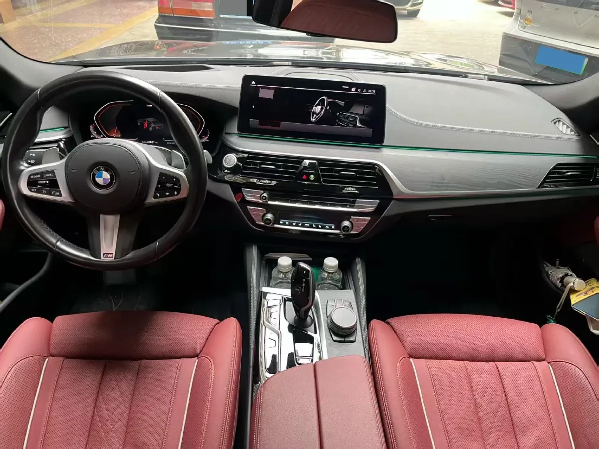 2021 BMW 5 Series 2.0T 252HP L4 8AT,autocango,china used car exporter,china ev exporter,chinese used car exporter,chinese used ev exporter