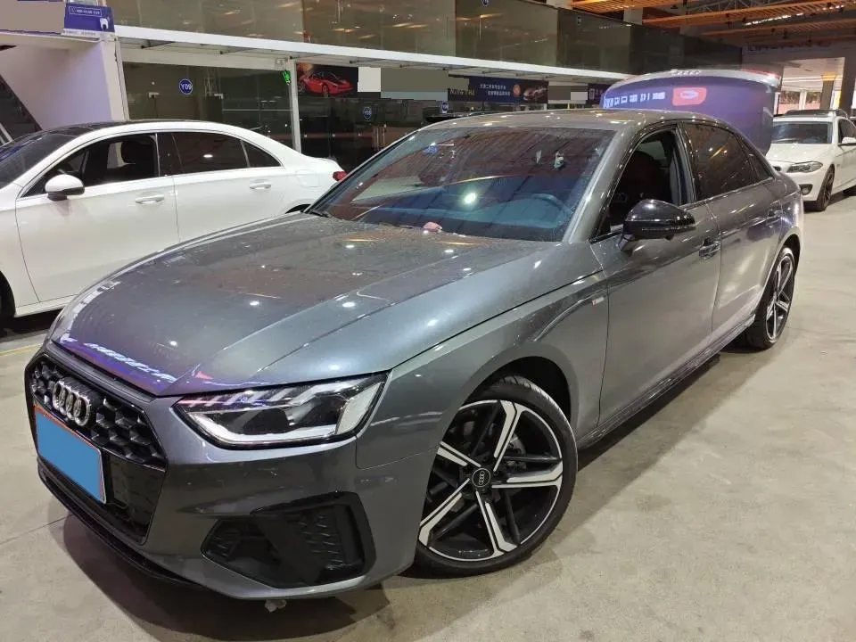 2024 Audi A4L 2.0T 190HP L4 7DCT,autocango,china used car exporter,china ev exporter,chinese used car exporter,chinese used ev exporter