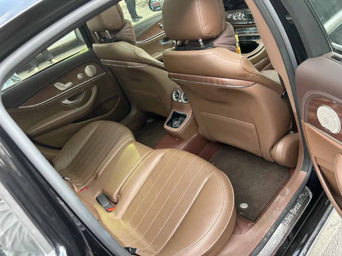 2022 Mercedes-Benz E Class 2.0T 258HP L4 9AT,autocango,china used car exporter,china ev exporter,chinese used car exporter,chinese used ev exporter