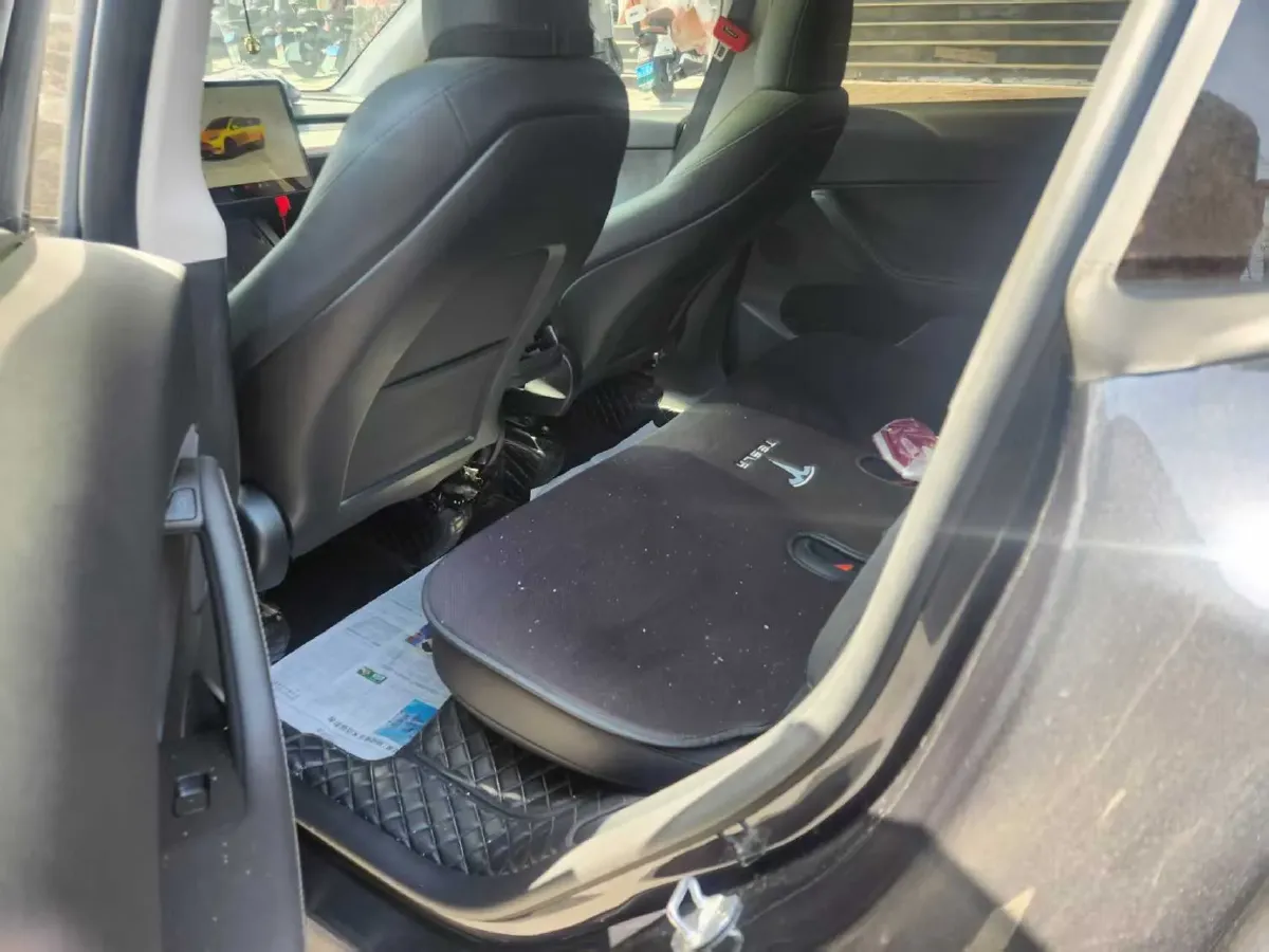 2024 Tesla Model Y BEV 78.4KWH,autocango,china used car exporter,china ev exporter,chinese used car exporter,chinese used ev exporter