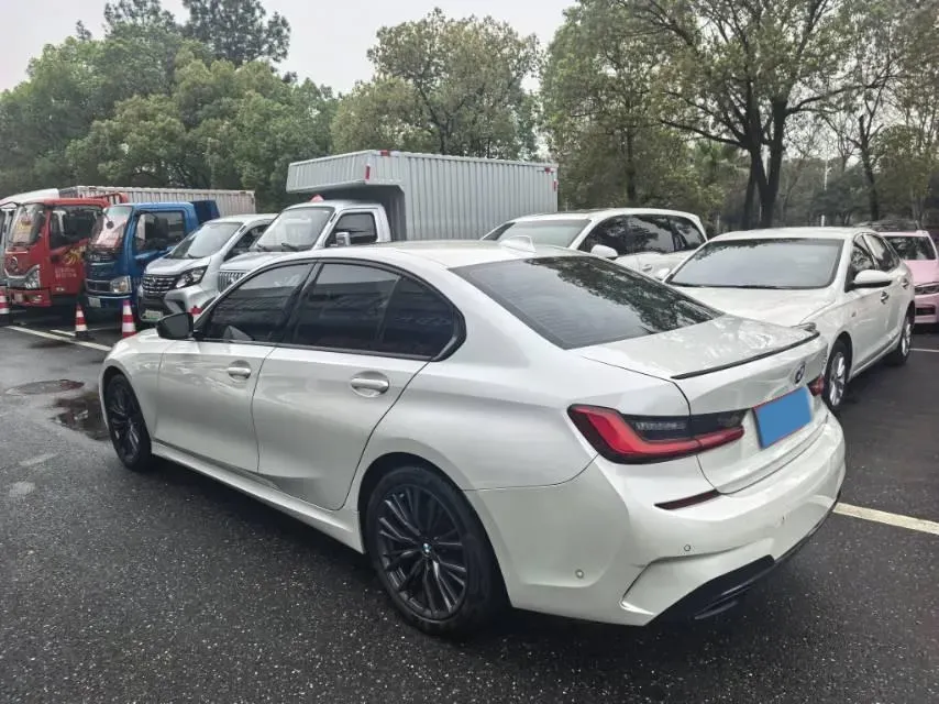 2021 BMW 3 Series 2.0T 184HP L4 8AT,autocango,china used car exporter,china ev exporter,chinese used car exporter,chinese used ev exporter