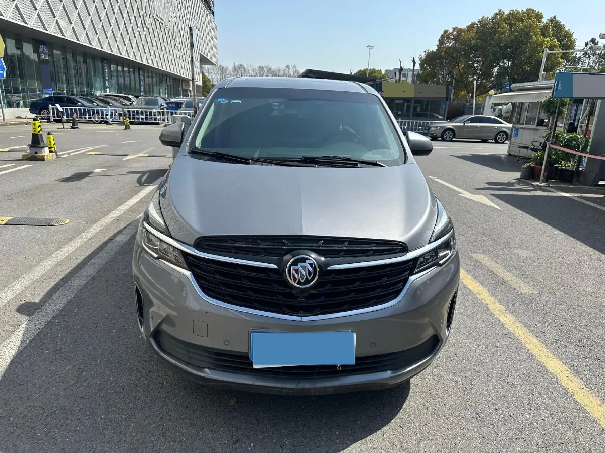 2022 Buick GL8 2.0T 237HP L4 9AT,autocango,china used car exporter,china ev exporter,chinese used car exporter,chinese used ev exporter