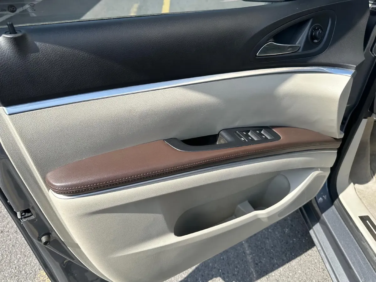 2022 Buick GL8 2.0T 237HP L4 9AT,autocango,china used car exporter,china ev exporter,chinese used car exporter,chinese used ev exporter