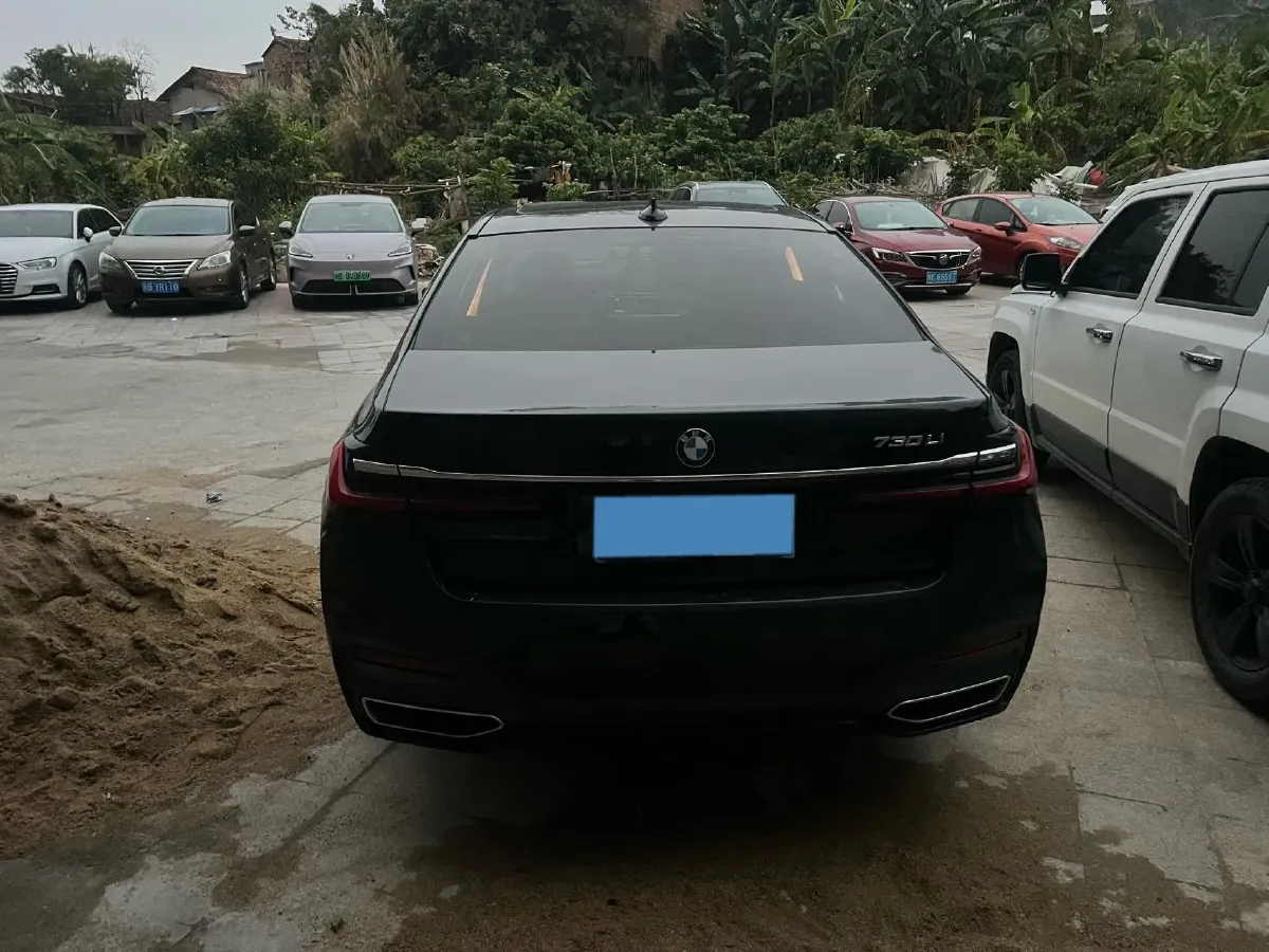 2021 BMW 7 Series 2.0T 265HP L4 8AT,autocango,china used car exporter,china ev exporter,chinese used car exporter,chinese used ev exporter