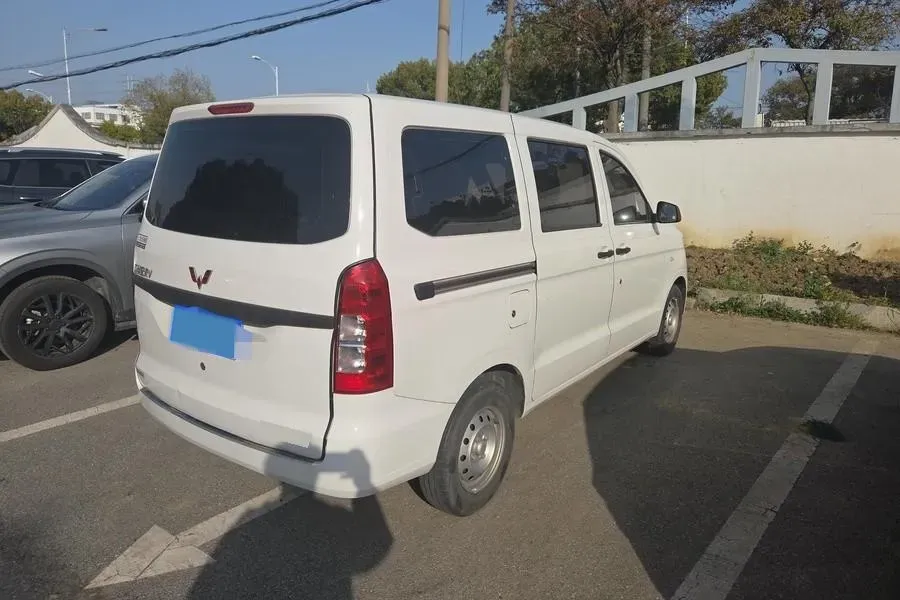 2021 ChangAn KuaYue New Leopard T3 1.6L 122HP L4 5MT,autocango,china used car exporter,china ev exporter,chinese used car exporter,chinese used ev exporter