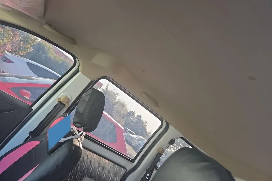 2021 ChangAn KuaYue New Leopard T3 1.6L 122HP L4 5MT,autocango,china used car exporter,china ev exporter,chinese used car exporter,chinese used ev exporter