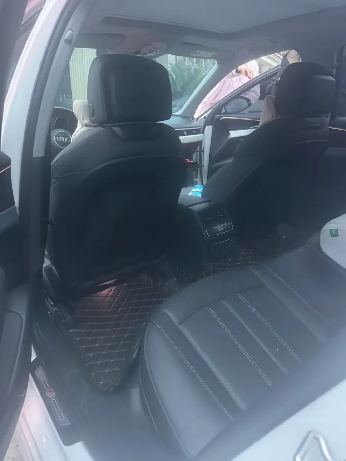 2020 Audi A4L 2.0T 190HP L4 7DCT,autocango,china used car exporter,china ev exporter,chinese used car exporter,chinese used ev exporter