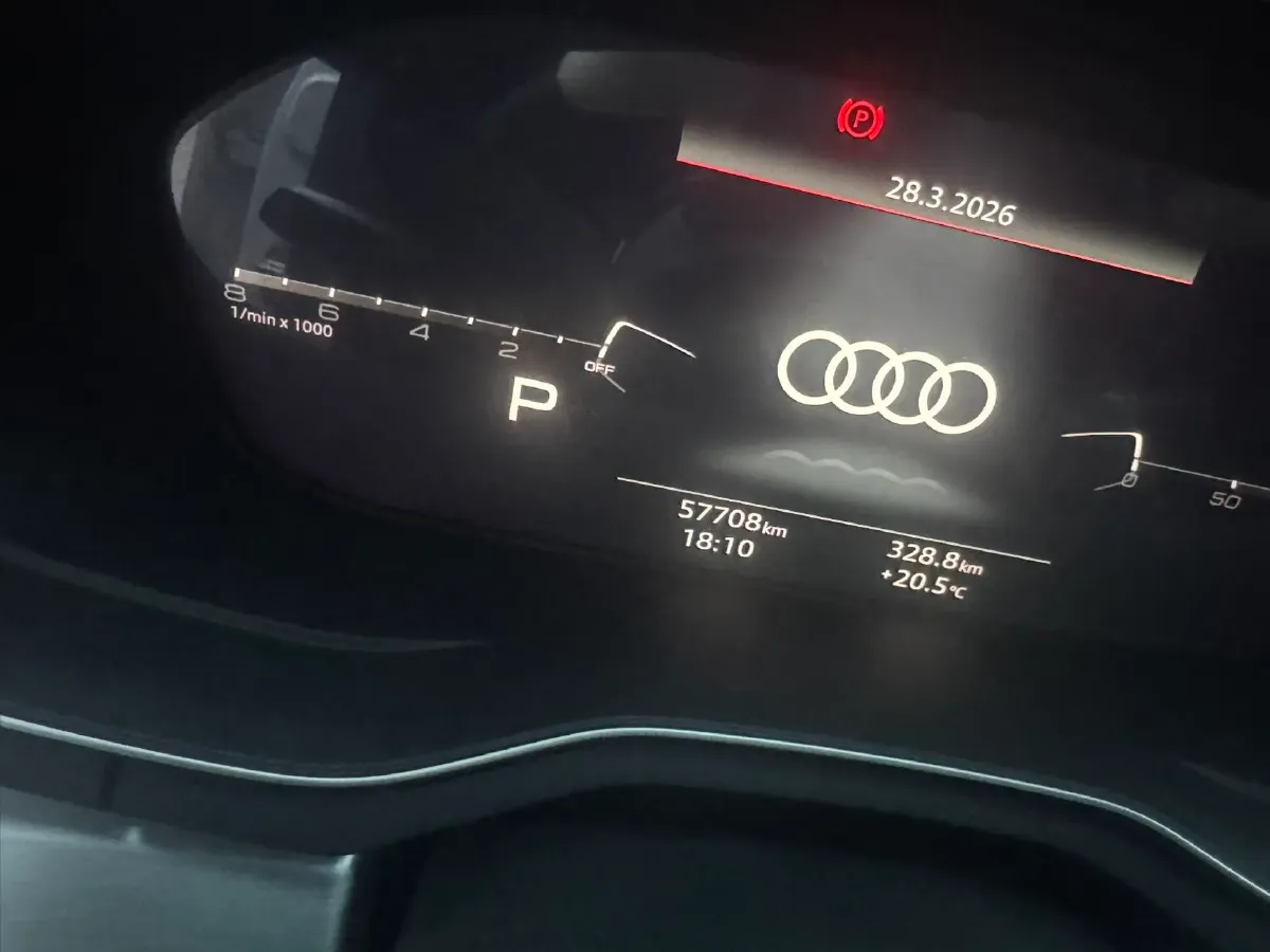 2020 Audi A4L 2.0T 190HP L4 7DCT,autocango,china used car exporter,china ev exporter,chinese used car exporter,chinese used ev exporter