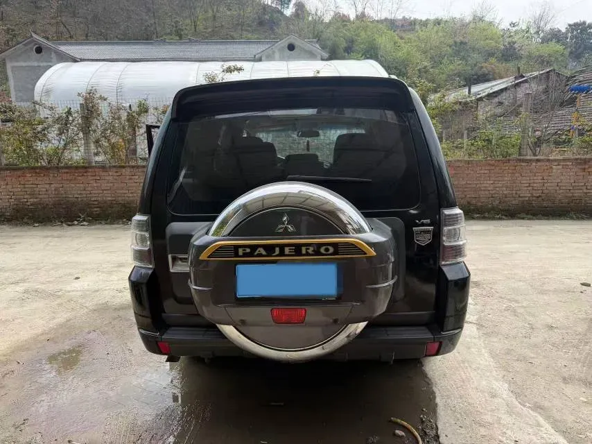 2018 Mitsubishi Pajero 3.0L 174HP V6 5AT,autocango,china used car exporter,china ev exporter,chinese used car exporter,chinese used ev exporter