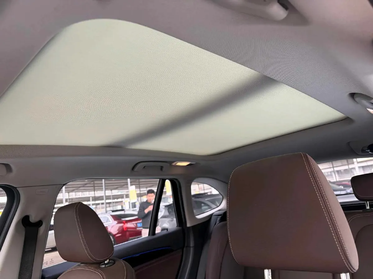 2020 BMW X1 1.5T 140HP L3 7DCT,autocango,china used car exporter,china ev exporter,chinese used car exporter,chinese used ev exporter