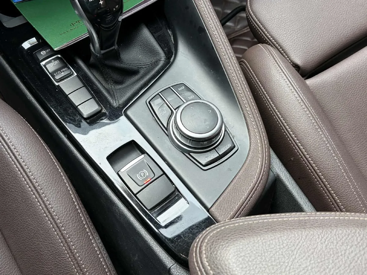 2020 BMW X1 1.5T 140HP L3 7DCT,autocango,china used car exporter,china ev exporter,chinese used car exporter,chinese used ev exporter