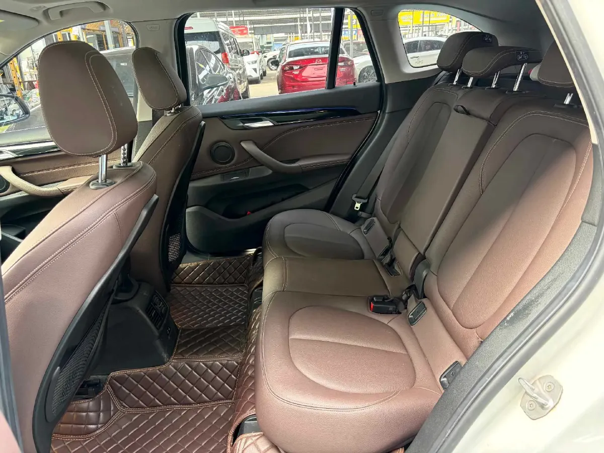 2020 BMW X1 1.5T 140HP L3 7DCT,autocango,china used car exporter,china ev exporter,chinese used car exporter,chinese used ev exporter