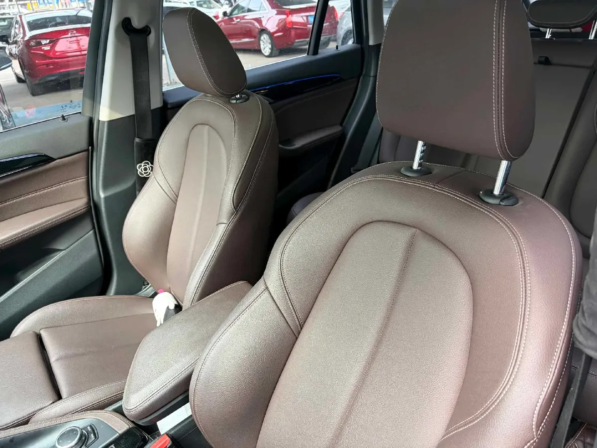 2020 BMW X1 1.5T 140HP L3 7DCT,autocango,china used car exporter,china ev exporter,chinese used car exporter,chinese used ev exporter