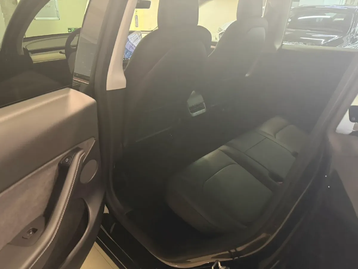 2021 Tesla Model Y BEV 60KWH,autocango,china used car exporter,china ev exporter,chinese used car exporter,chinese used ev exporter