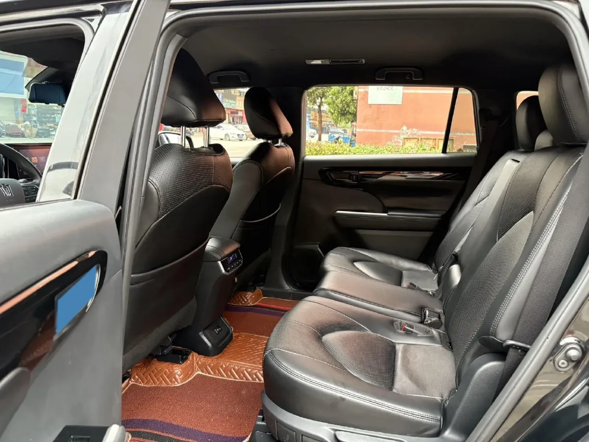 2022 Toyota Crown Kluger 2.5L 192HP L4 E-CVT Hybrid,autocango,china used car exporter,china ev exporter,chinese used car exporter,chinese used ev exporter