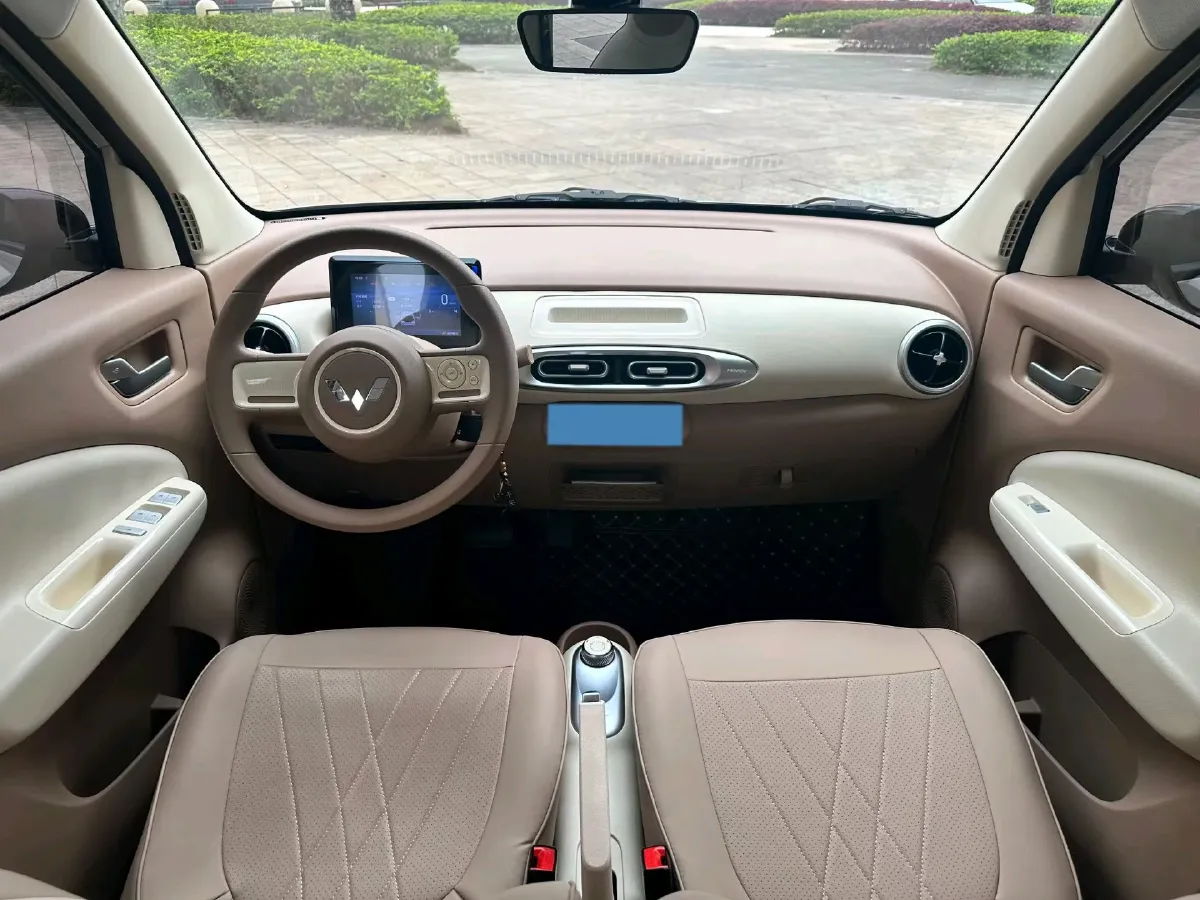 2025 WuLing HongGuang MINI EV BEV 16.2KWH,autocango,china used car exporter,china ev exporter,chinese used car exporter,chinese used ev exporter