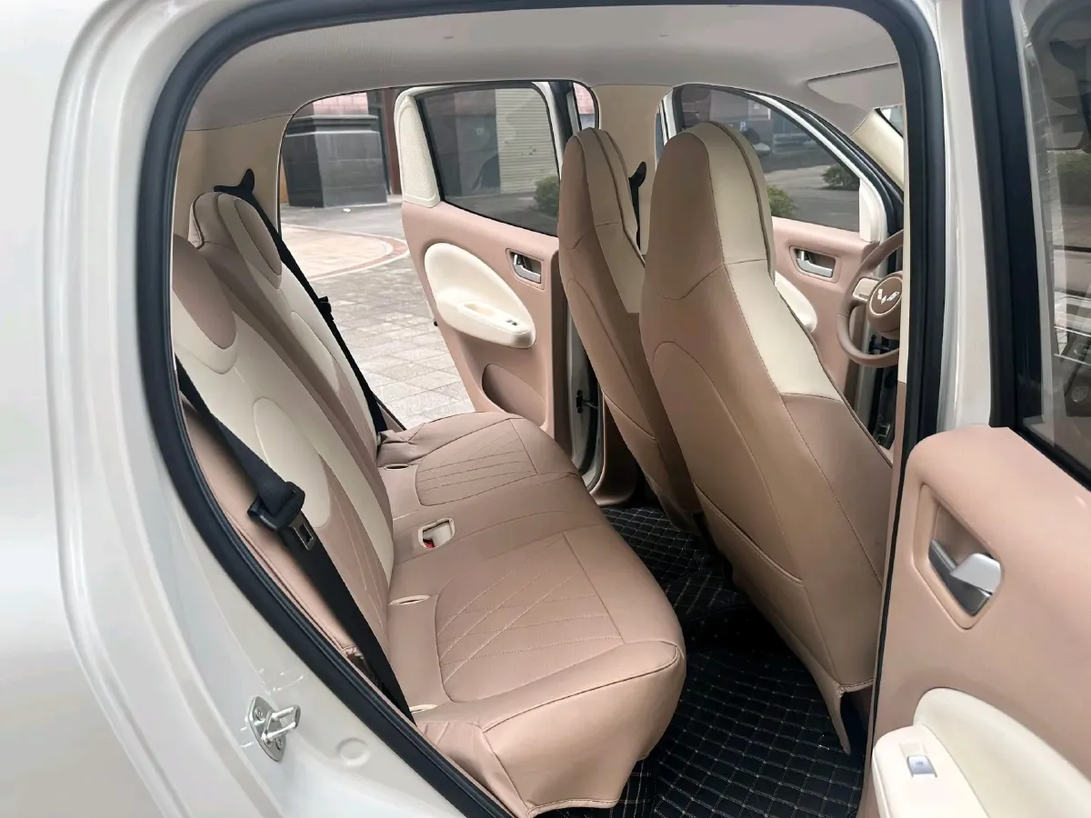 2025 WuLing HongGuang MINI EV BEV 16.2KWH,autocango,china used car exporter,china ev exporter,chinese used car exporter,chinese used ev exporter