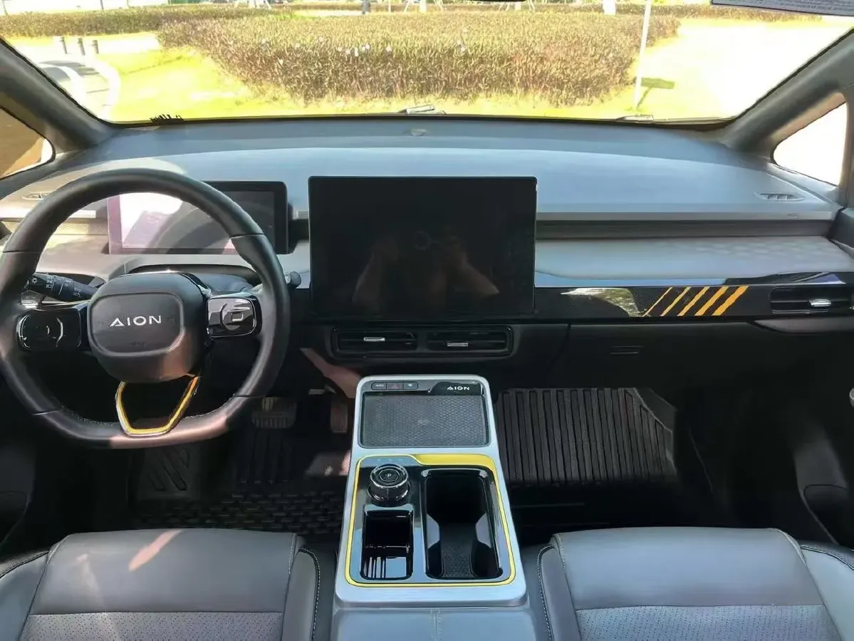 2022 Geely Okavango 1.8T 184HP L4 7DCT,autocango,china used car exporter,china ev exporter,chinese used car exporter,chinese used ev exporter